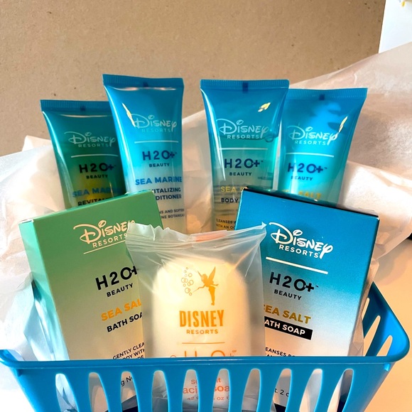 Disney Resorts Bath Disney Toiletries Bath Facial Soap Shampoo